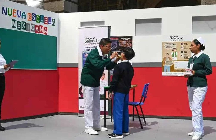 IMSS y SEP revisarán salud de 10 millones de niños antes de que termine el ciclo escolar actual
