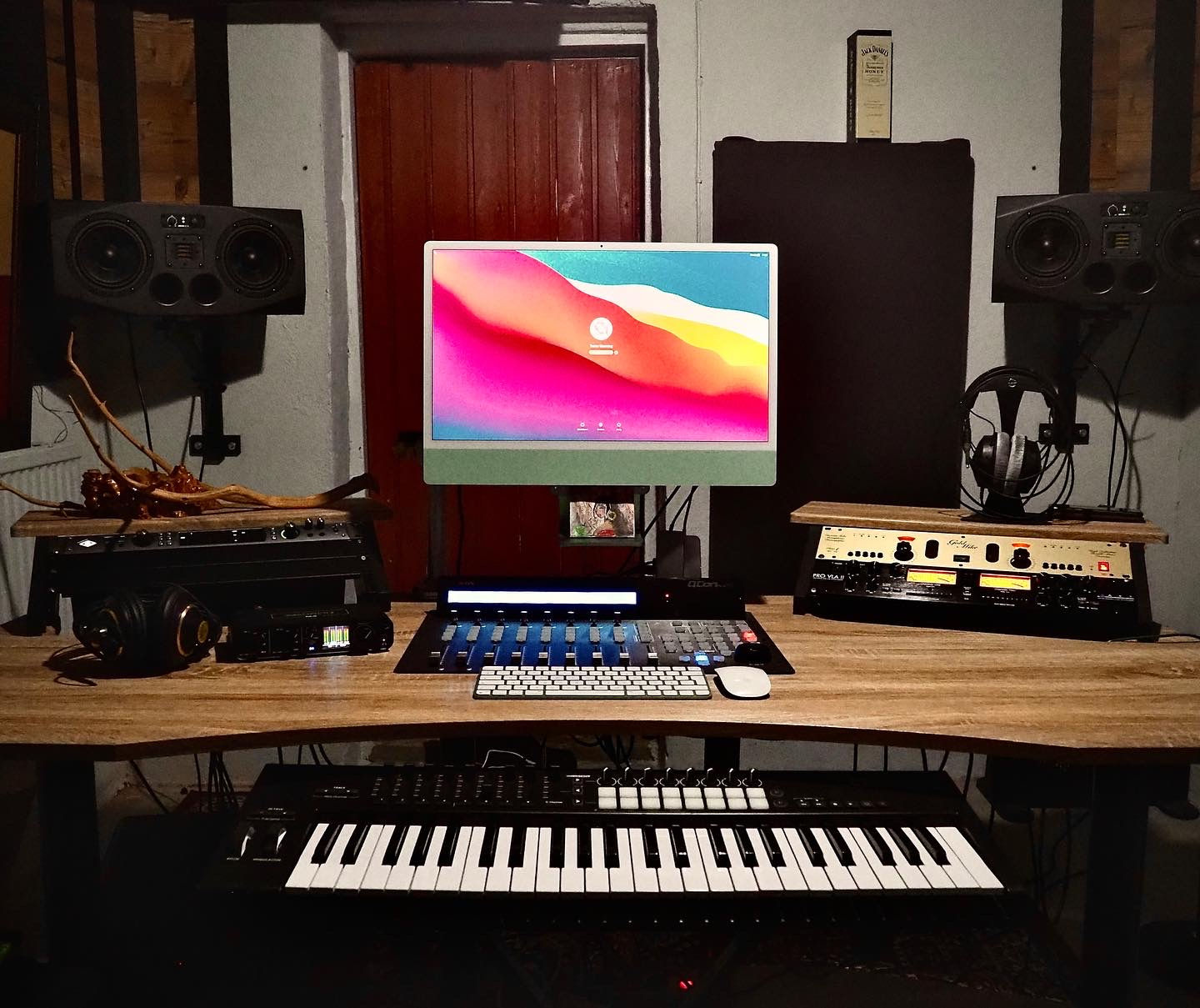 Studio Rental (Price Per Day) +VAT