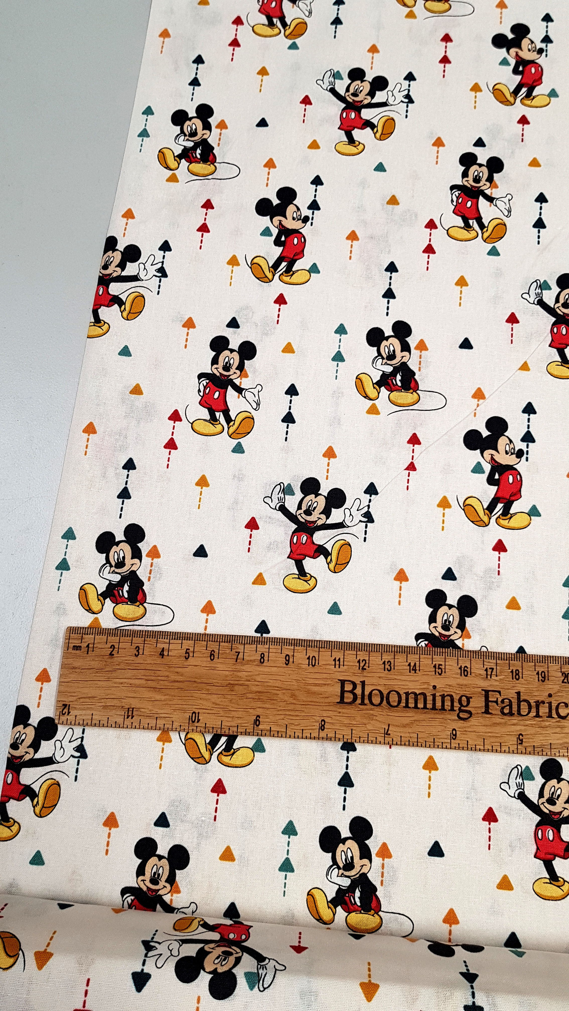 Classic Mickey cotton fabric, 100% Cotton woven fabric