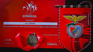 Presidente da FGP homenageado pelo SLB na Gimnáguia