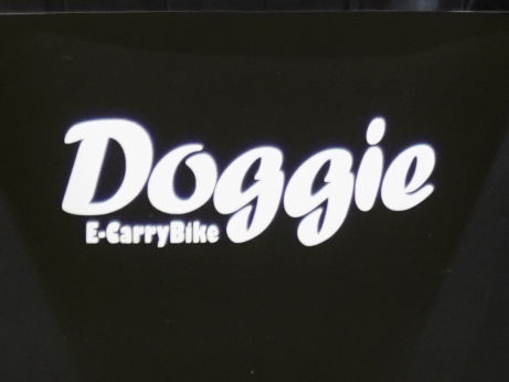 業販　Doggieロゴステッカー