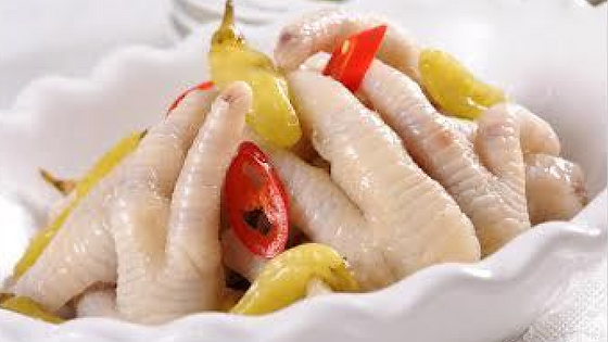 泡椒凤爪 Chicken Feet with Pickled Pepper