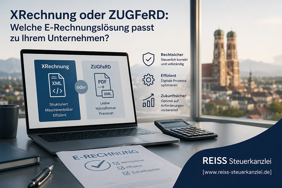 Modernes Büro mit Laptop, auf dem XRechnung und ZUGFeRD als E-Rechnungslösungen gegenübergestellt werden; im Hintergrund ist eine deutsche Stadt mit markanter Architektur zu sehen, unten rechts steht REISS Steuerkanzlei mit Website-Hinweis.
