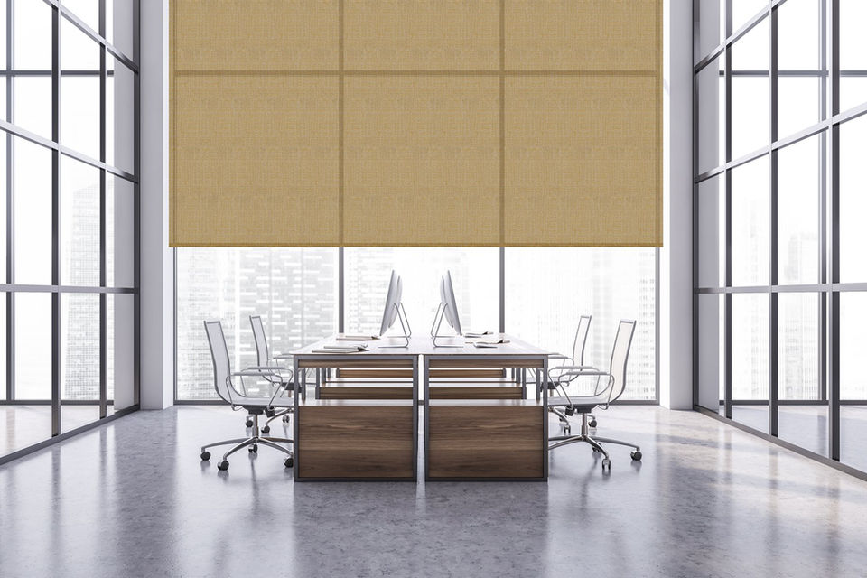 large roller shade blind using ZOOMTECH