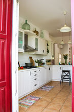LARGE ENTERTAINING KITCHEN.jpeg