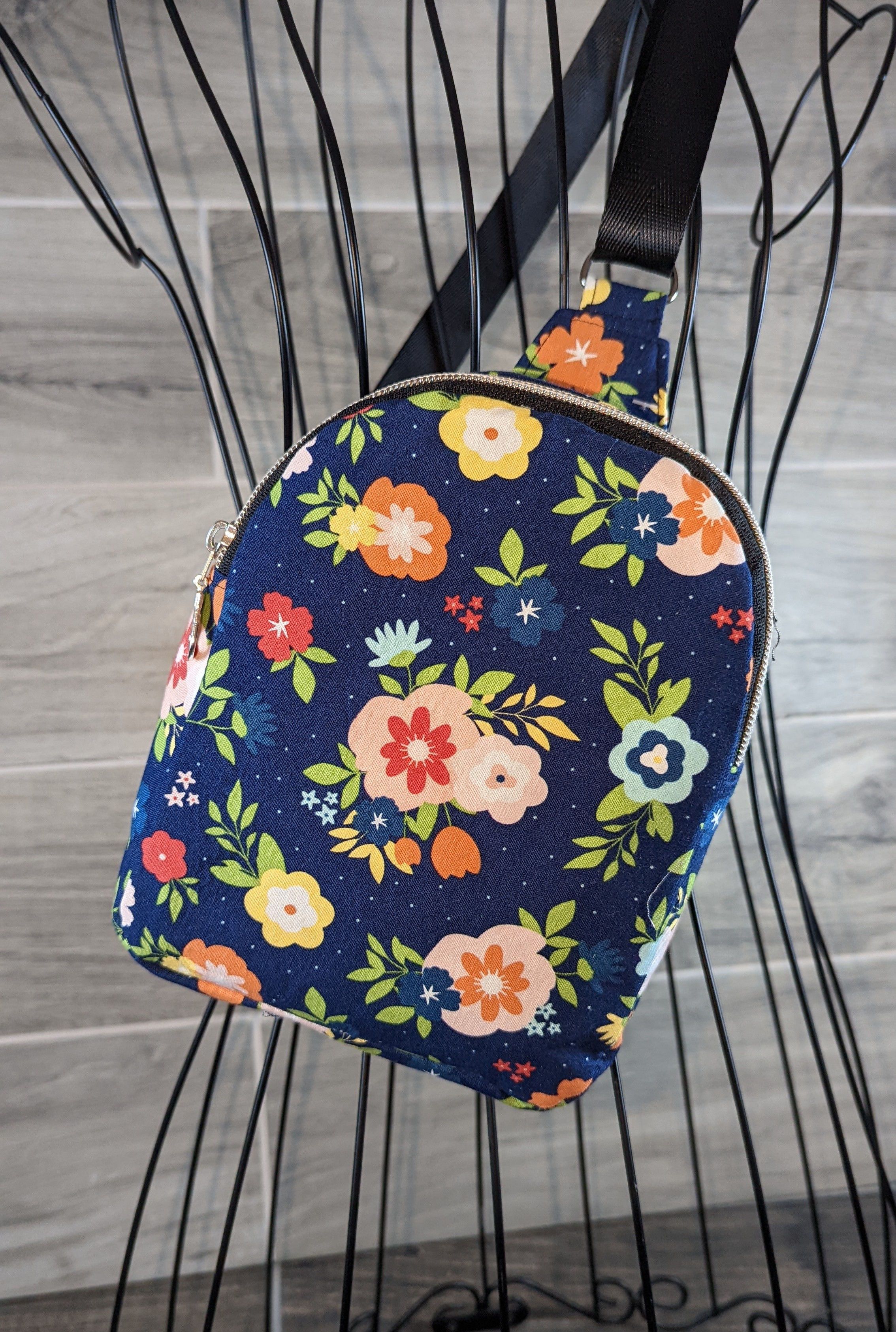 Flower sling crossbody