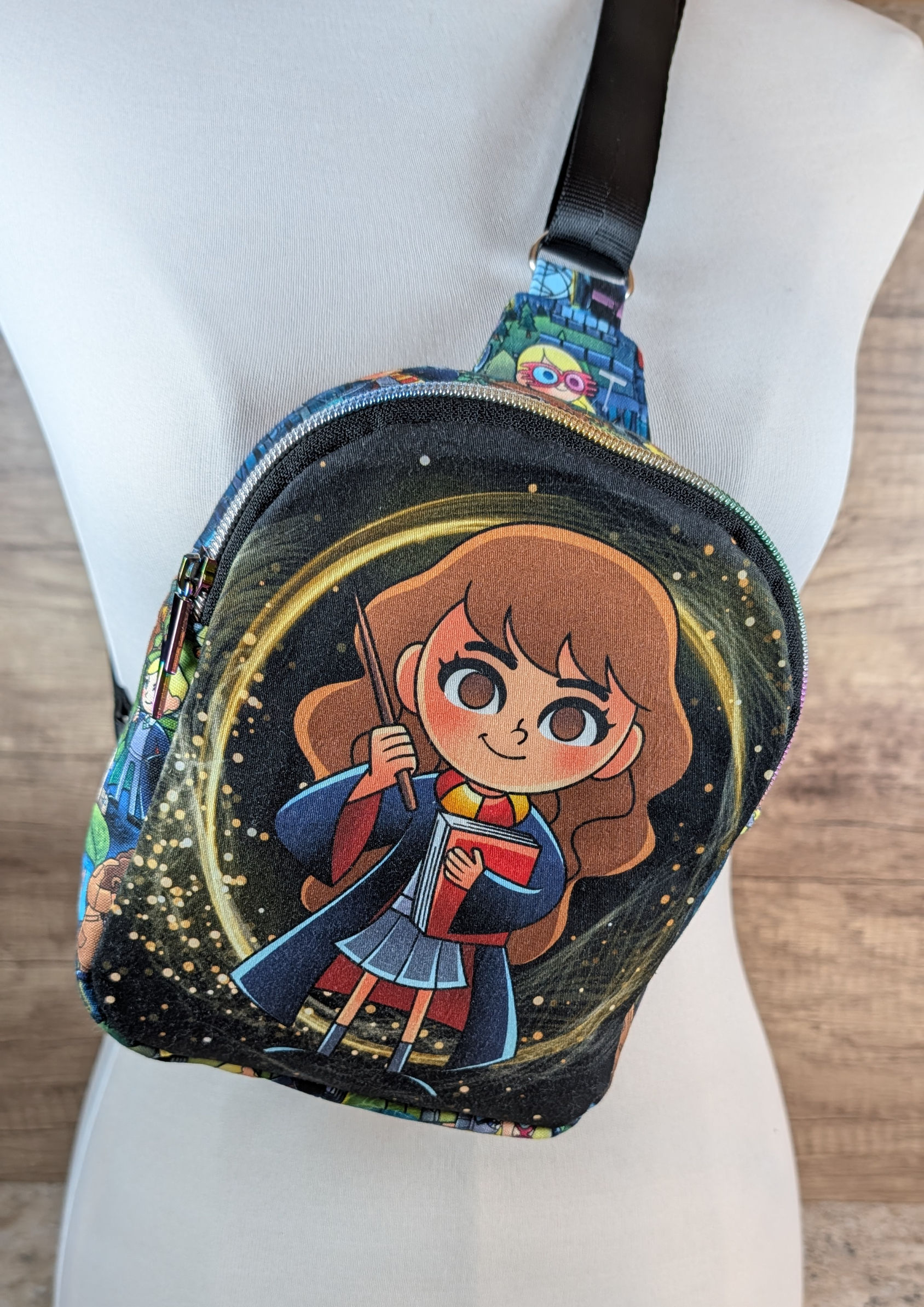 HP sling crossbody