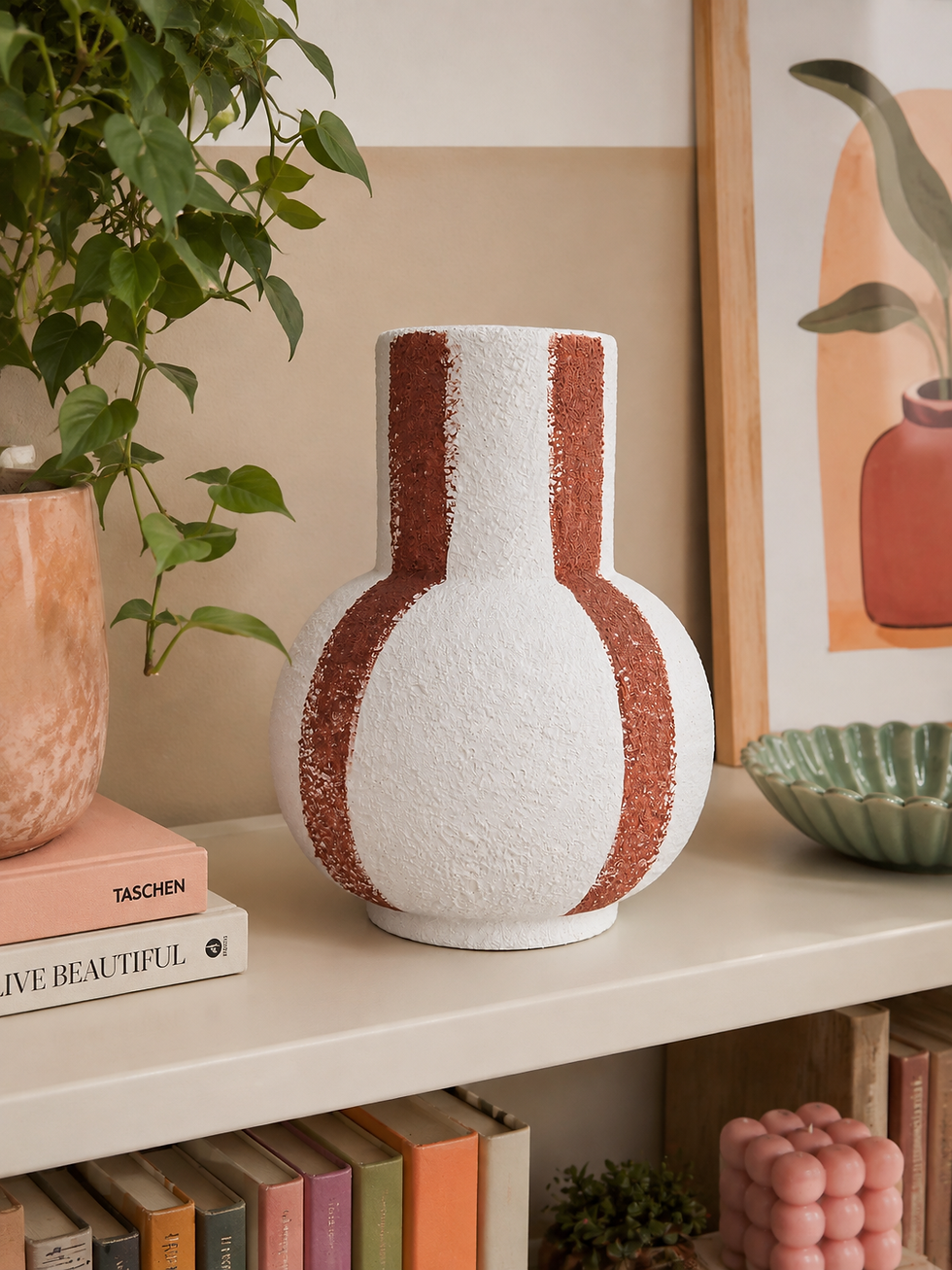 Jarra decorativa Siena em branco e terracota, com textura artesanal