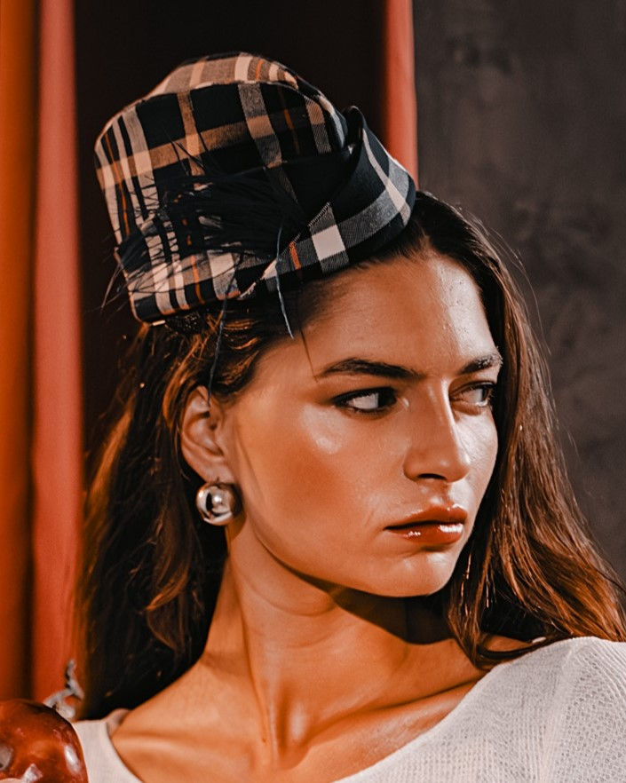 Thumbnail: Highlands Royal Wave Crown