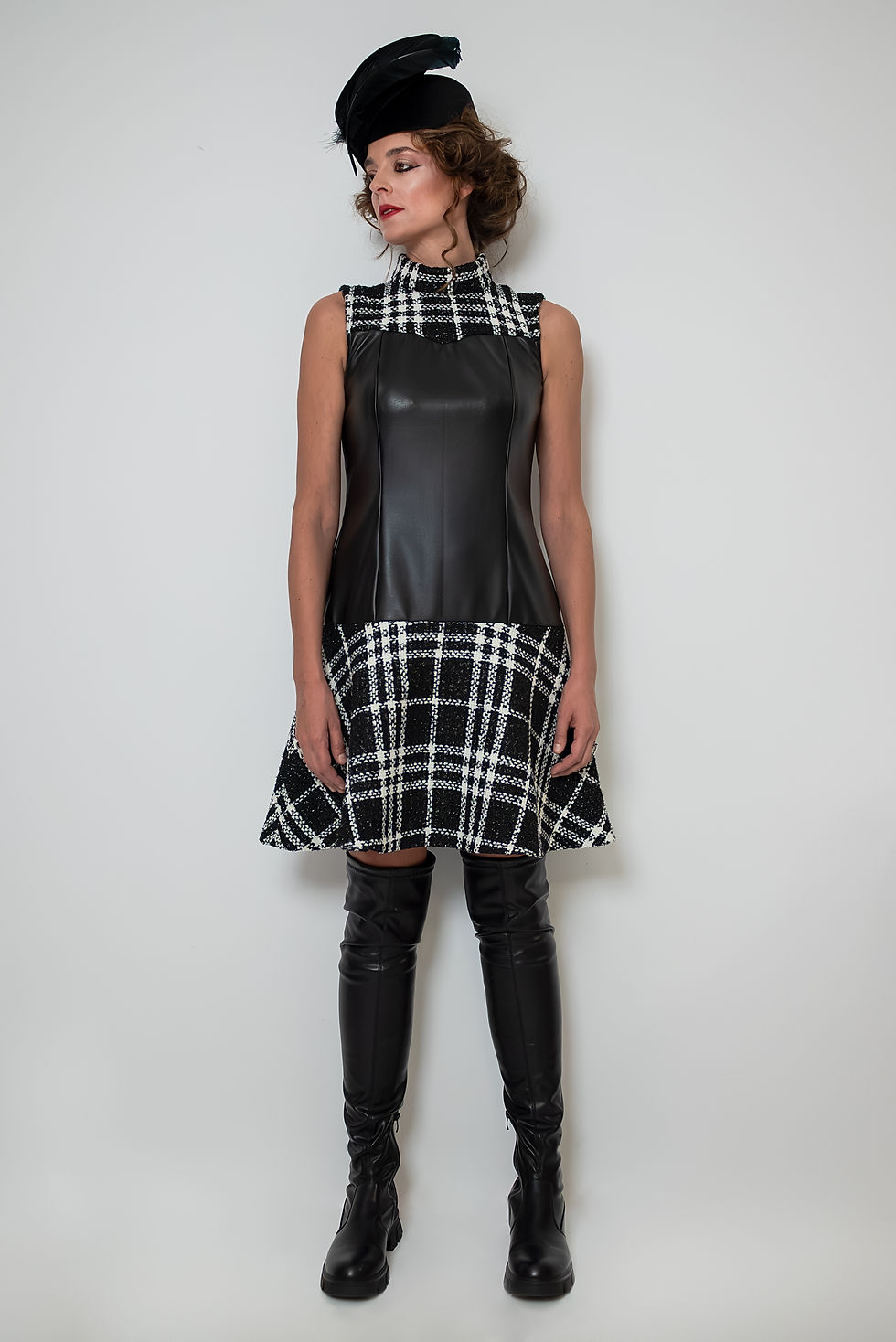 Thumbnail: Highlands Noir Vogue Diva Dress detail front view