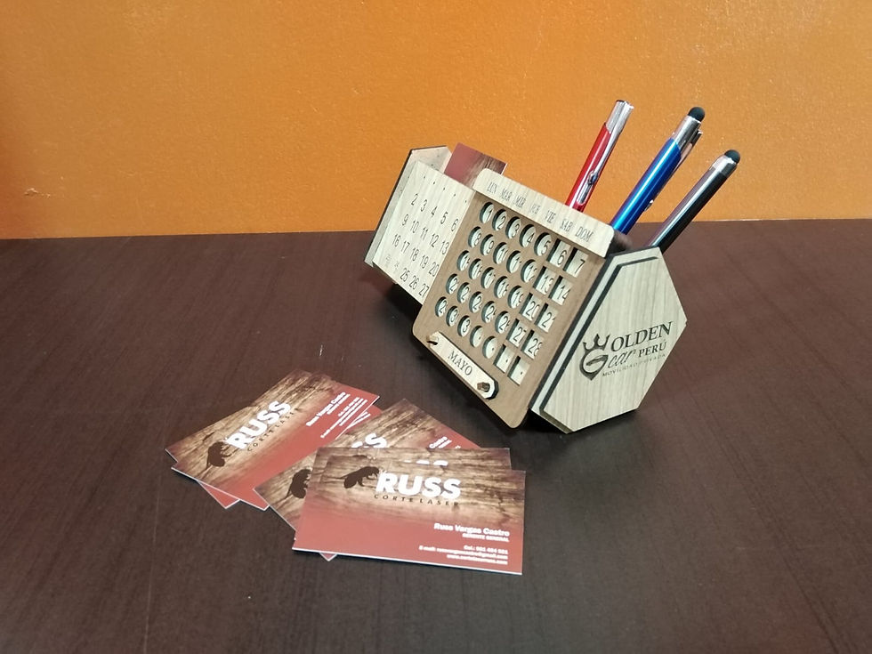 Thumbnail: PORTA LAPICERO, TARJERO Y CALENDARIO