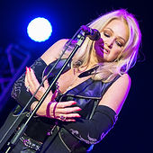 2016_Bonnie_Tyler_-_by_2eight_-_DSC8474.jpg