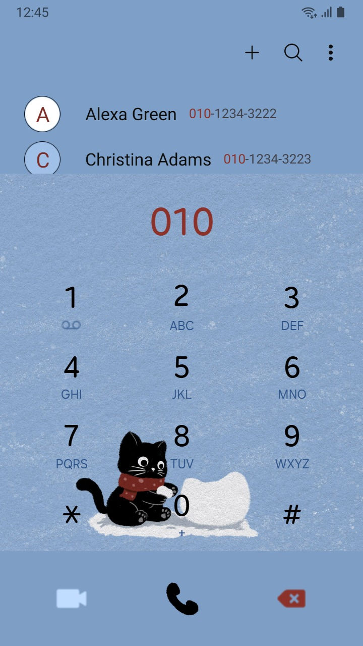 縮圖：Cute Black Cat Build Snowcat in Winter Wonderland