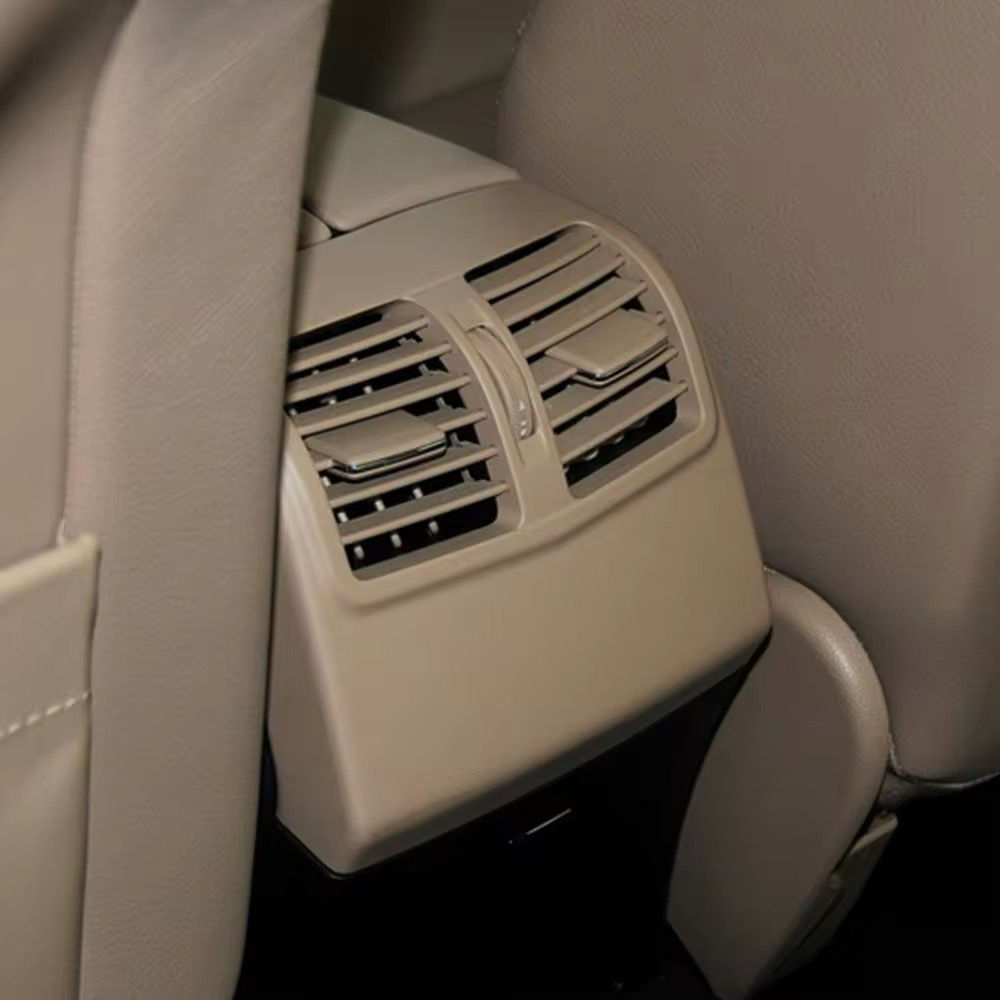 Mercedes W212 Arka Kalorifer Izgarası