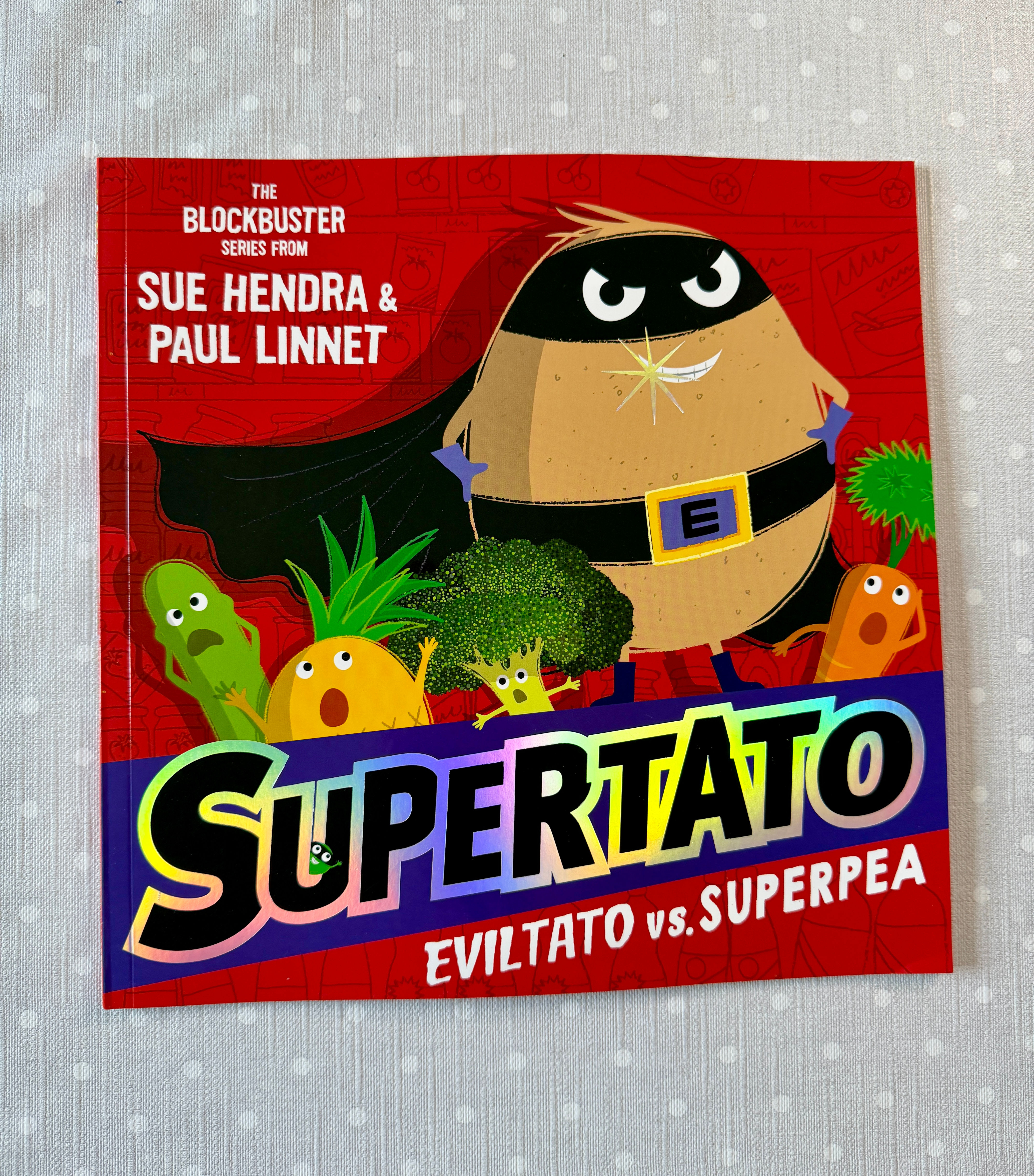 Supertato Evil Tato vs Super Pea Paperback Book