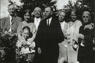 lg_earl barefoot,bob,eleanor,w.o.wissler, esta young barefoot, muriel, lydia bower.jpg