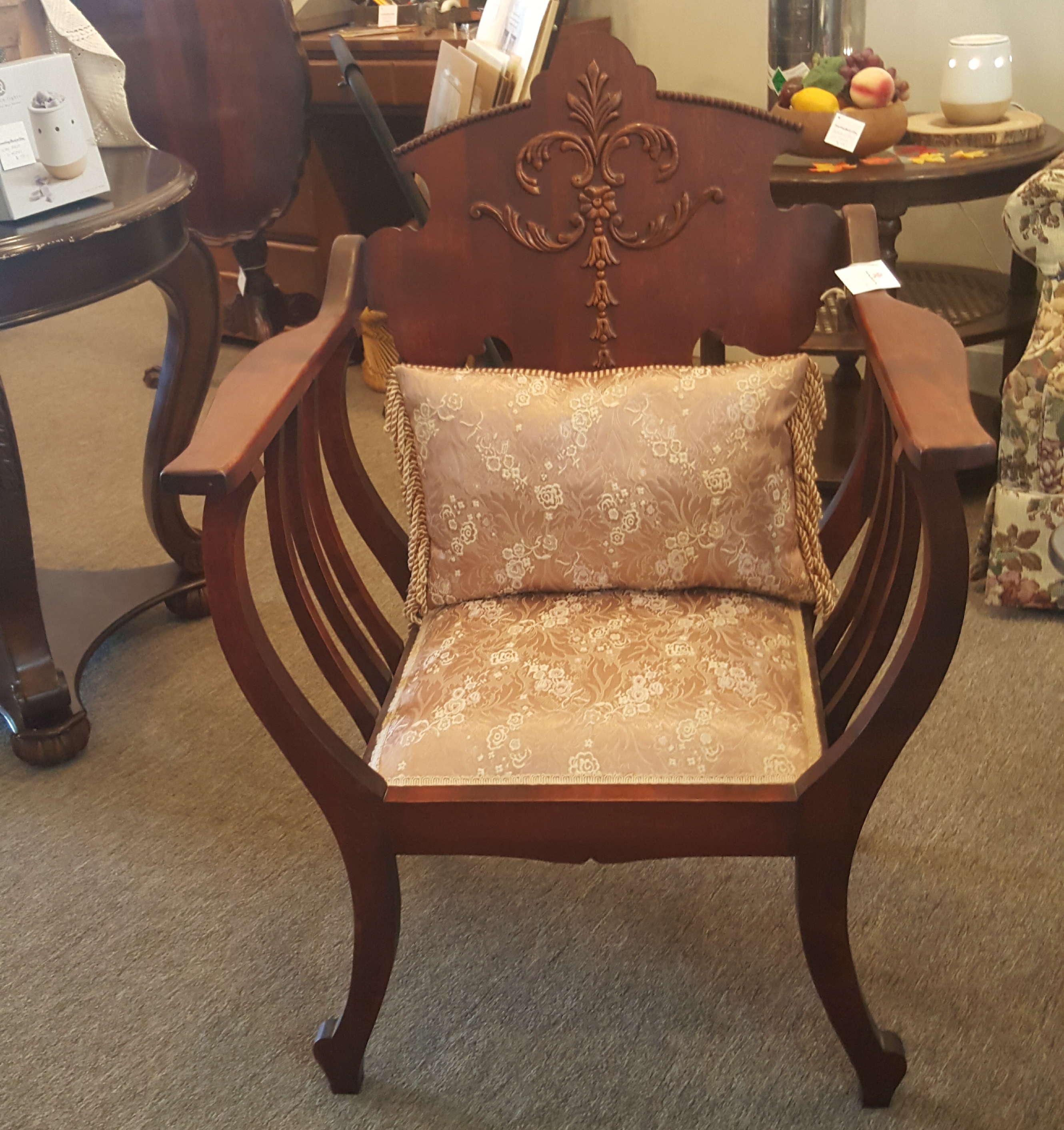 1900's - Mahogany Throne Chair