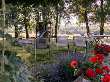 Shared garden for the holiday apartments in the Eifel