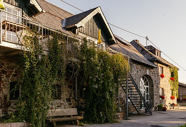 Ferienwohnungen auf dem Ferienhof Victorhof in Monschau mit Balkon