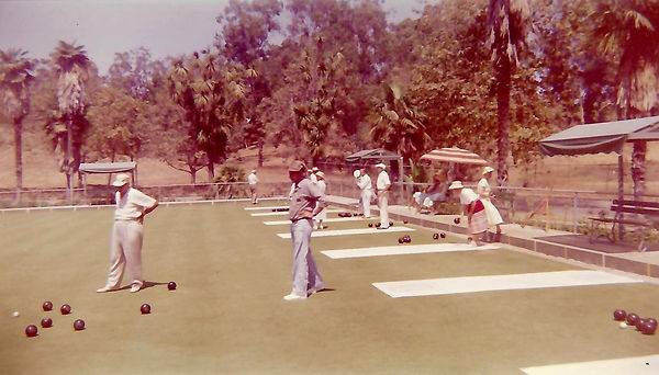 Members bowling at Holmby Park (August 1960)