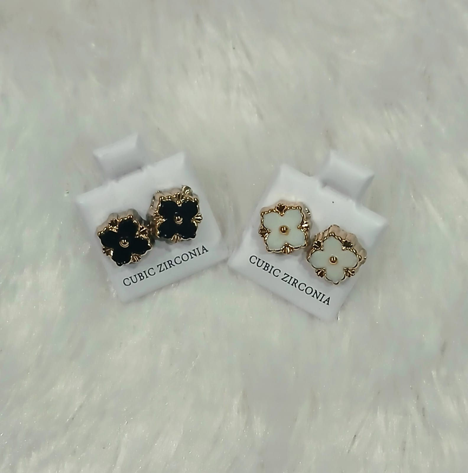 Classic Bloom Stud Earrings โ White & Black Enamel Flowers