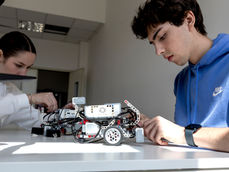 The IB study method: learning to think globally