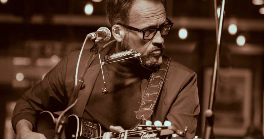 Black Frog Presents - Robert Vincent w/ support from The Kimberleys