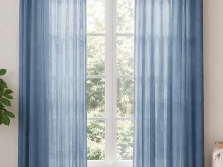 What are the different types of curtains used in living rooms?