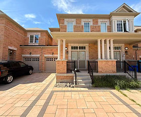 Stunning 2 Storey Town, In Oakville's Popular Preserve Community !