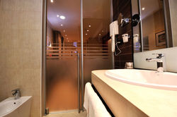 Luxury Restaurant and Rooms