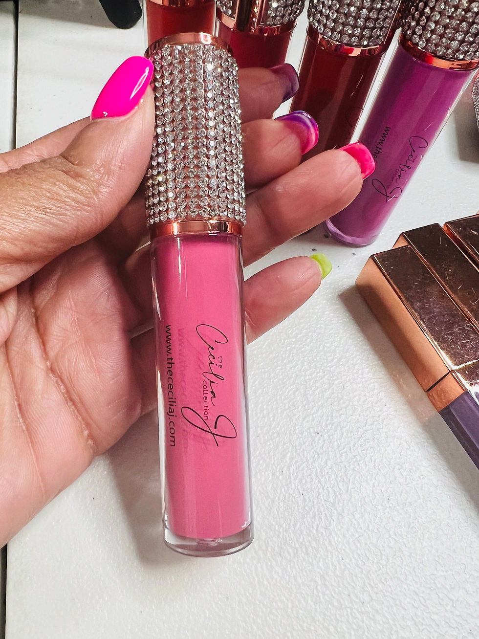 Talk to Me-pink hue lip gloss