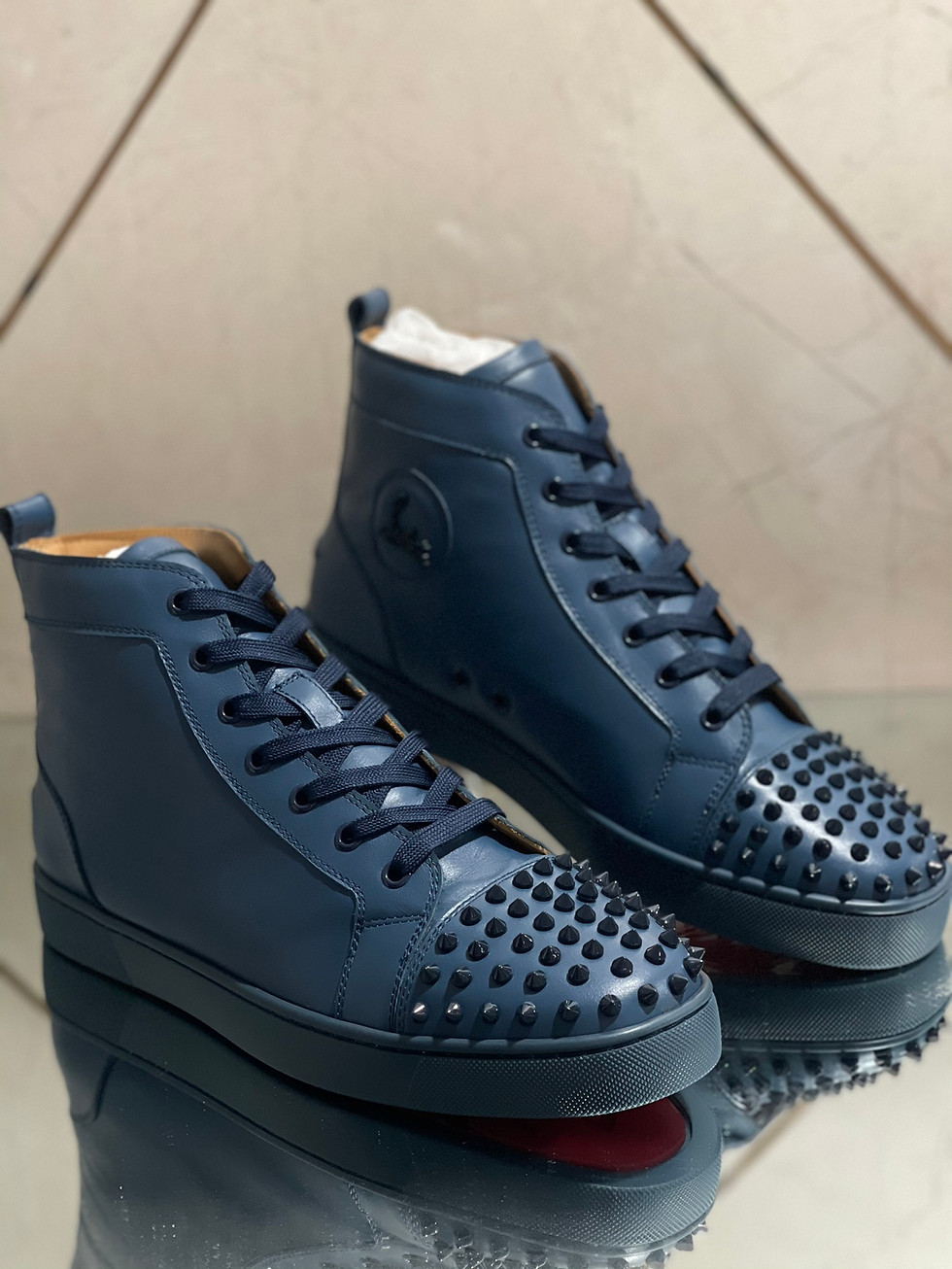 Miniatura: Christian louboutin