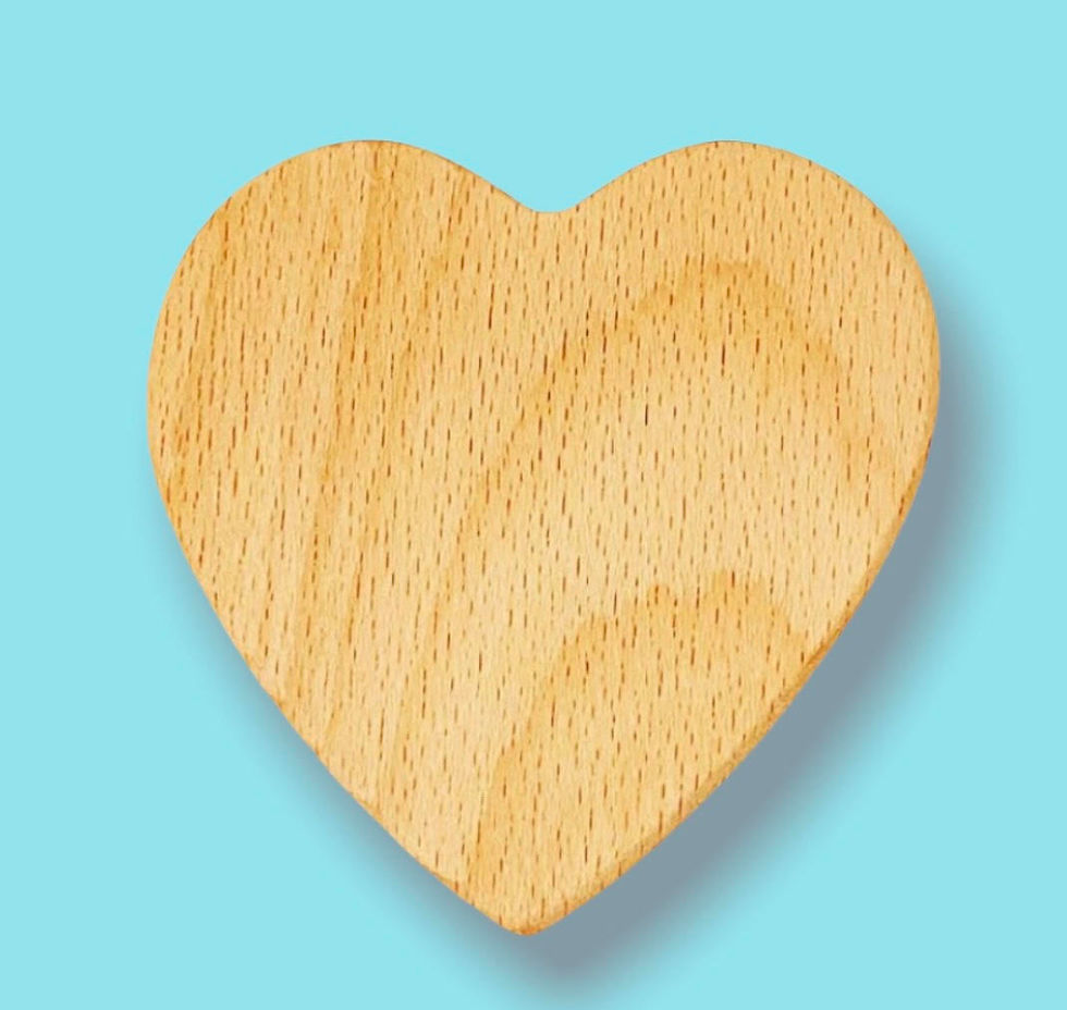 7cm Beech hearts EN71-1