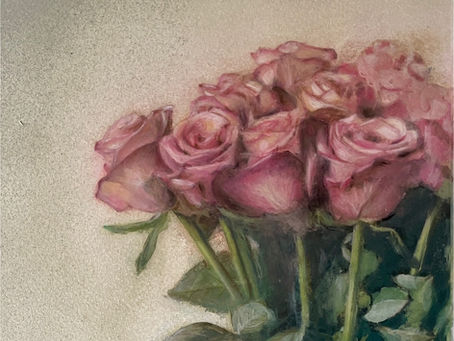 Aerosol, acryl, panpastel, pastelpotloden en vernis gemixt