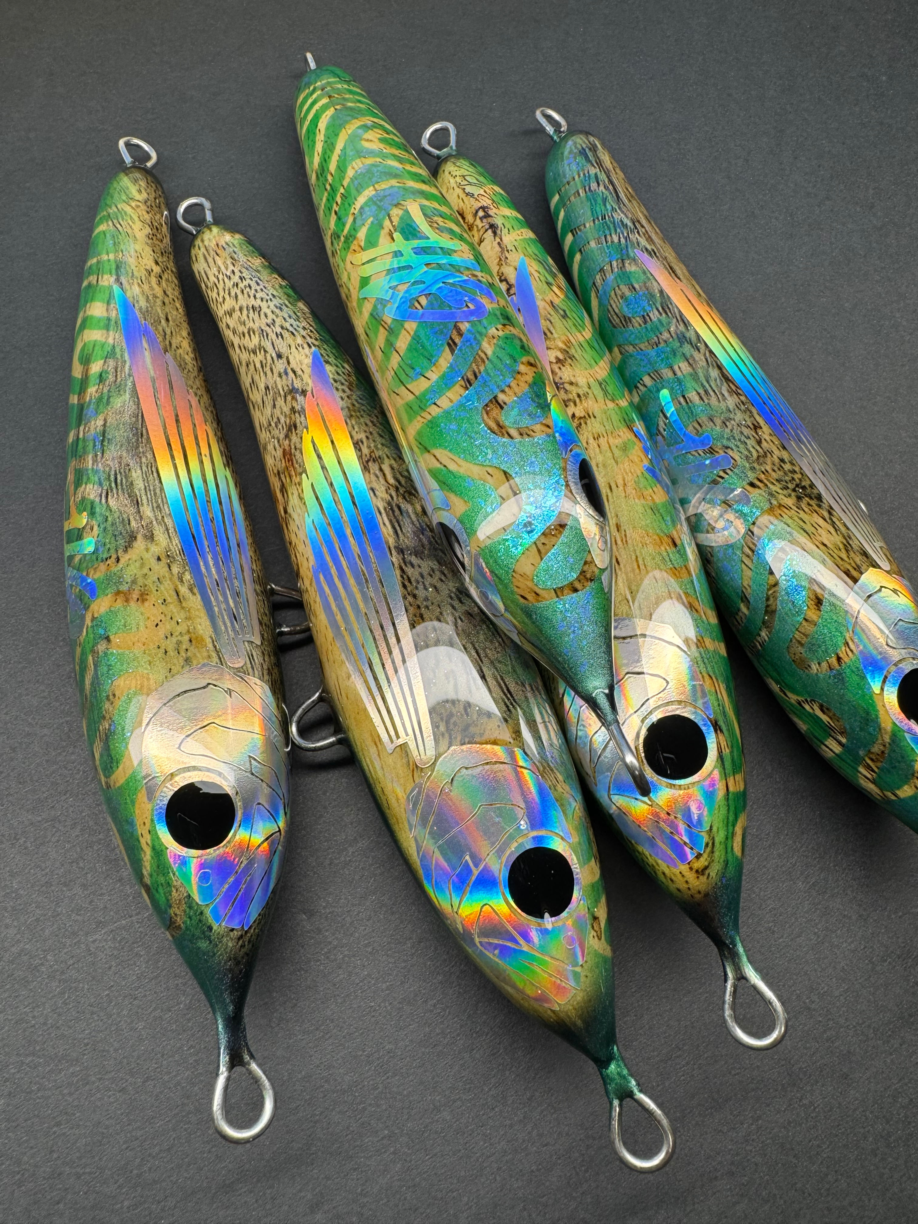 190mm Titan floating stick bait (Royal poinciana) acid green, deep space blue