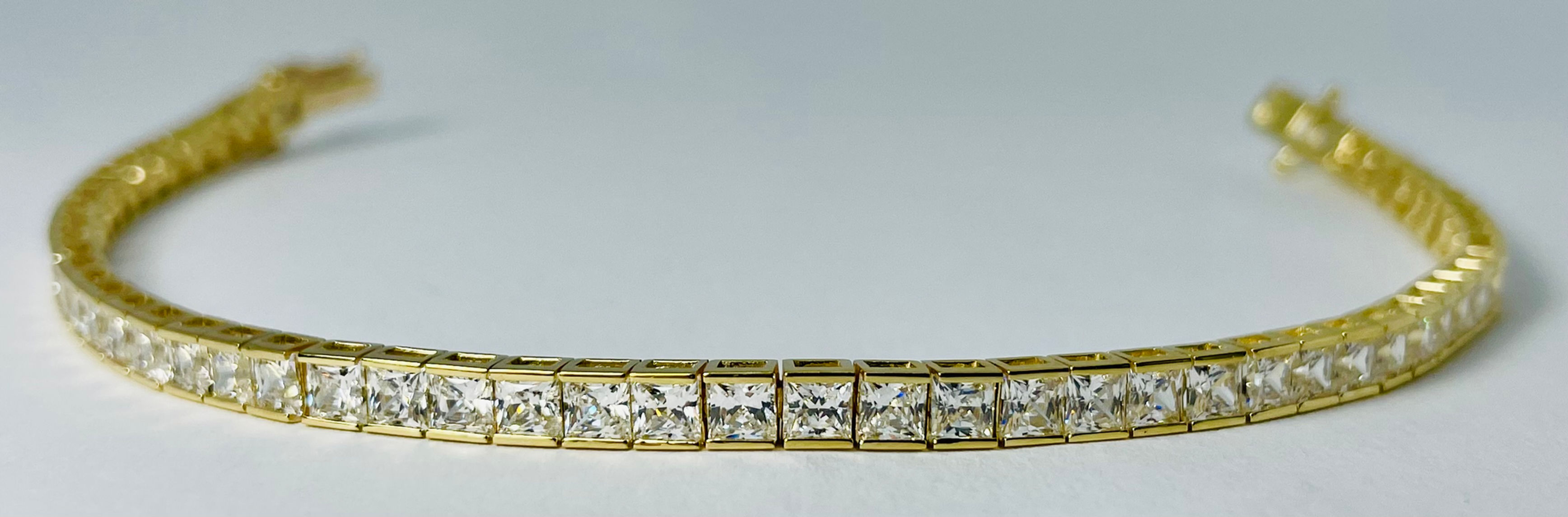 10kt Gold Cubic Zirconia Tennis Bracelet