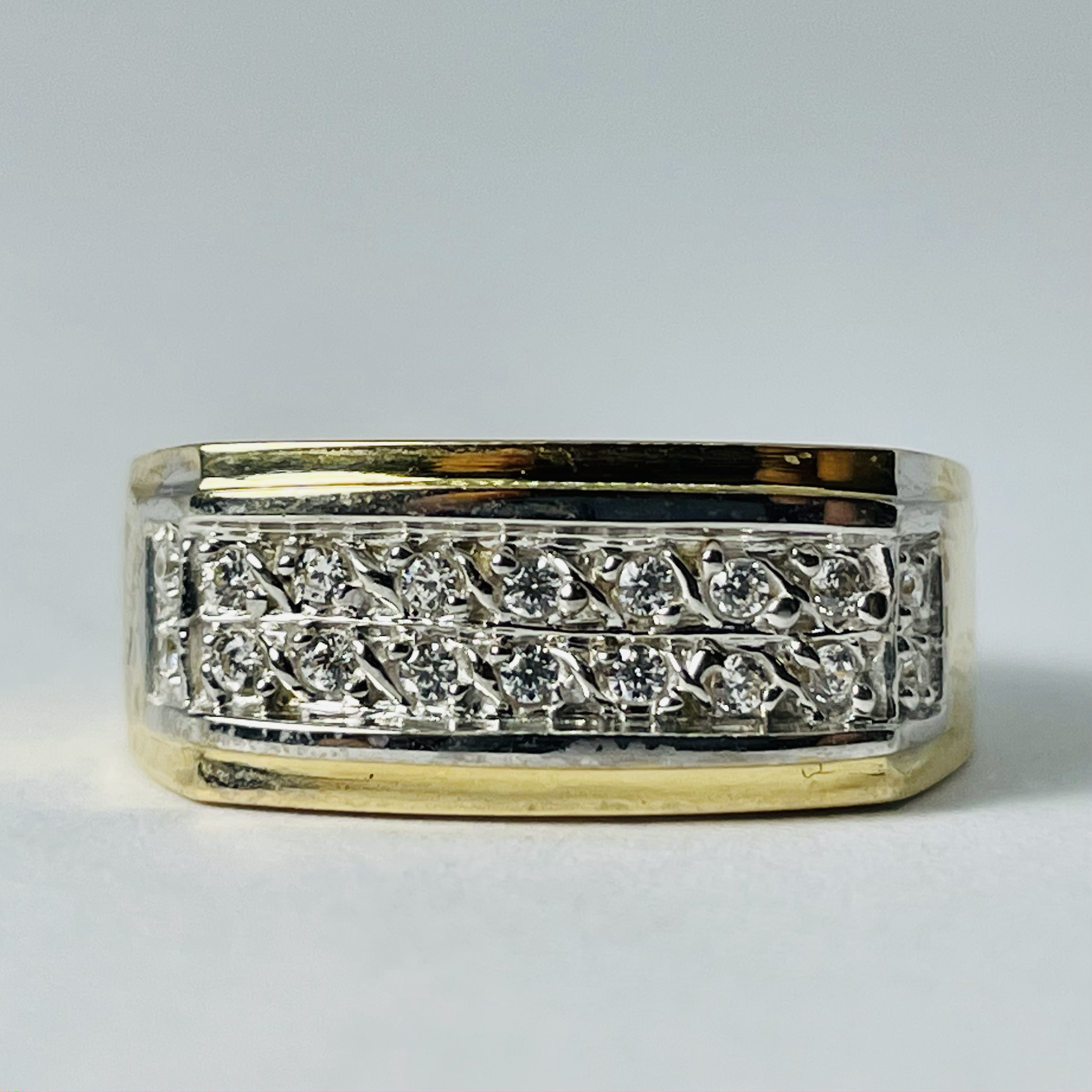 10kt Gold Men's CZ Band