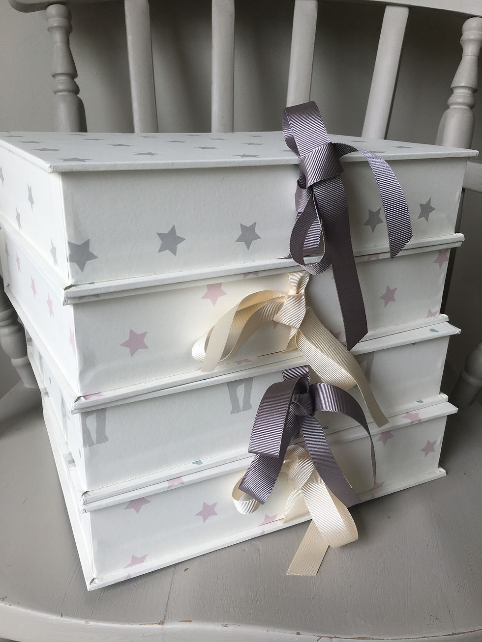 Keepsake boxes