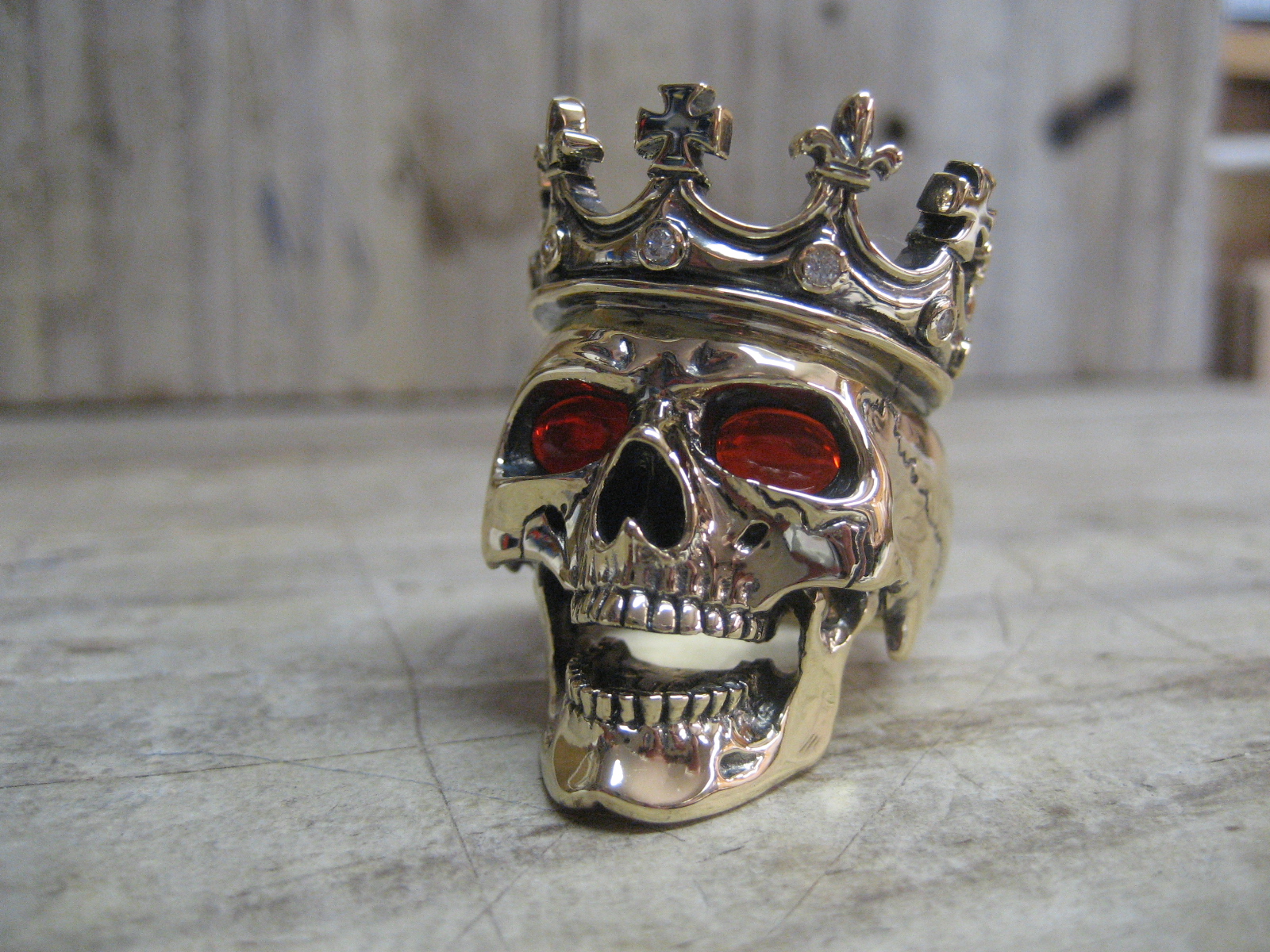 Custom 18k crowned Classic