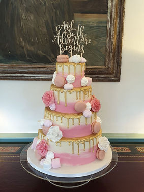 3 tier wedding cake