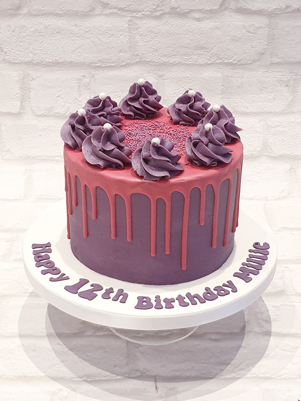 1 Tier Drip Cake