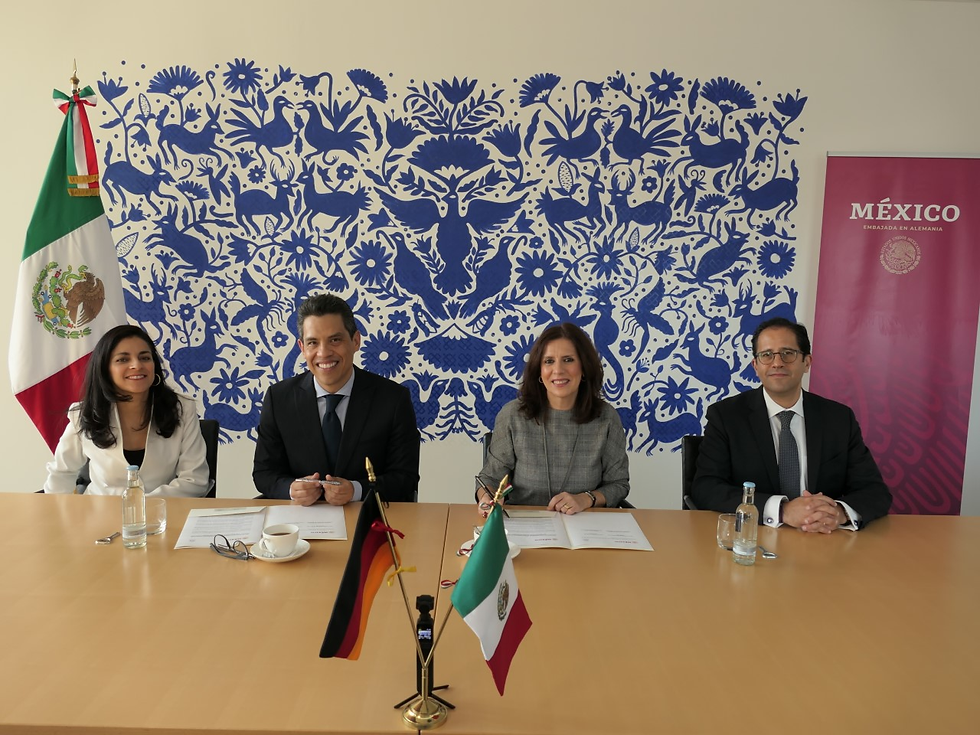 Begona de la Marta, founder of Frauenalia, at the signing ceremony for the "Ventanilla Financiera” programme
