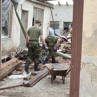 ‎Mg posílá fotografii.jpg