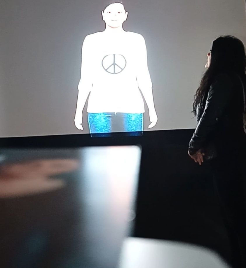 vaRu and Vanessa Rusci The artists are present