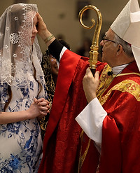 AMP_3990_Becoming Catholic_color.jpg