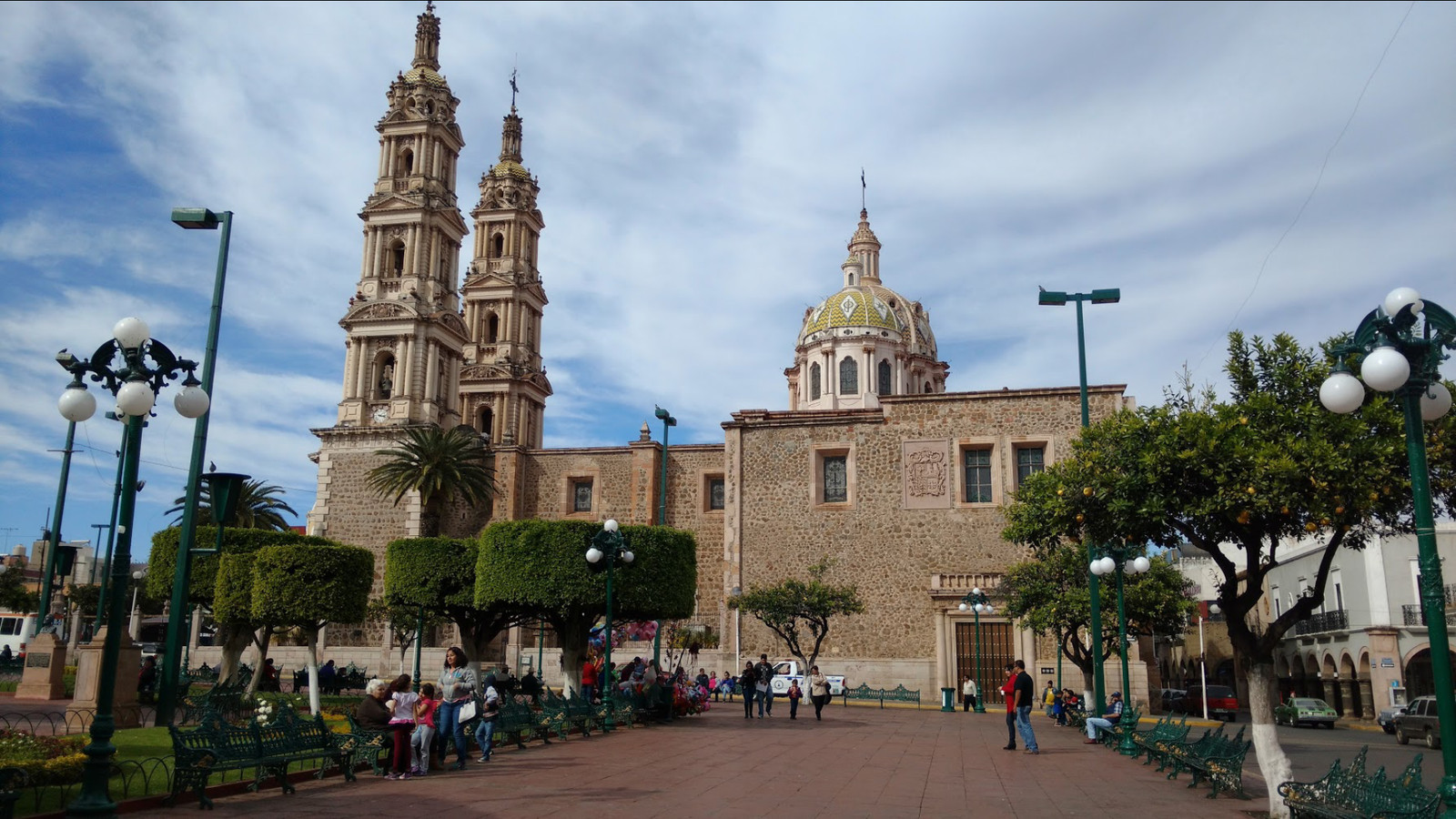 Plaza principal de Tepatitlan de Morelos