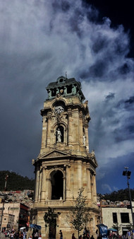 Reloj monumental