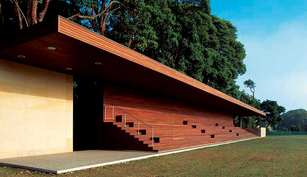 Justin_Mcdonald_Stand