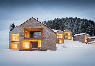 HOTEL_Peterhof_Alpe_Furx_c_Schabel.jpg