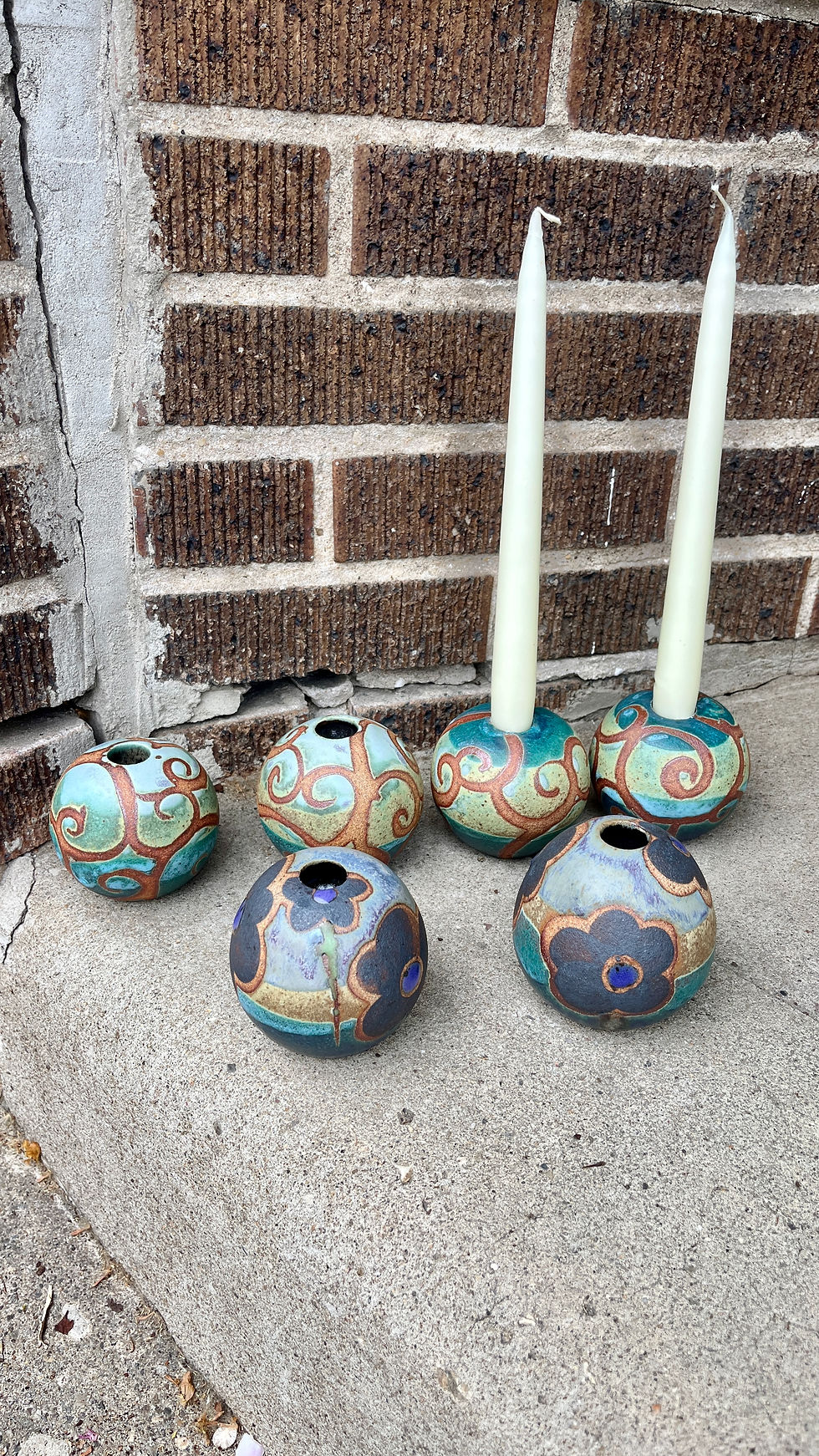 Thumbnail: Turquoise swirl candle holder